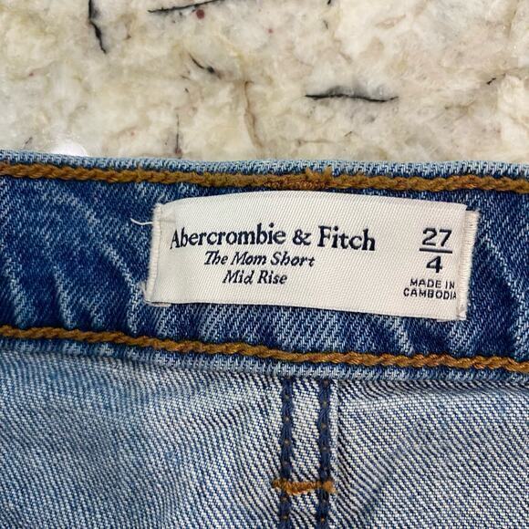 Abercrombie & Fitch The Mom Short Size 4 /27 - Picture 3 of 6